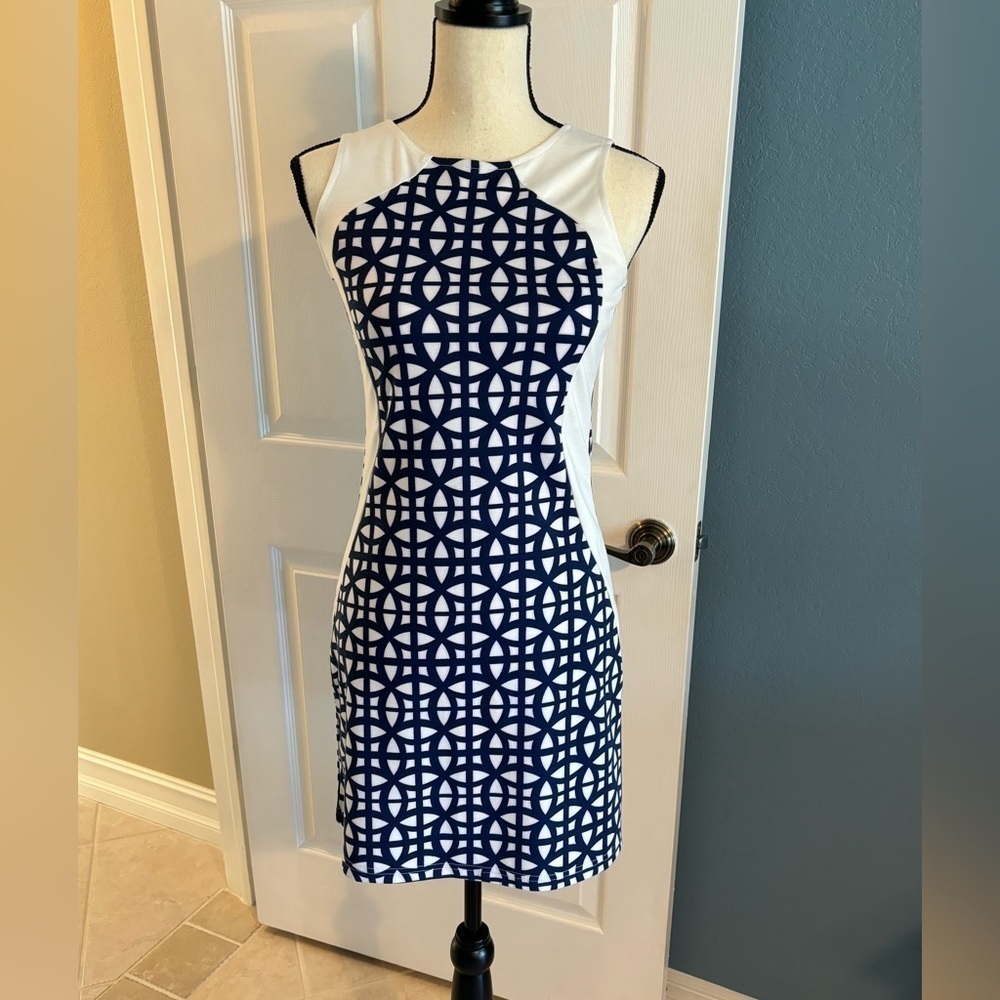 Vfish Navy and White Geometric Print Fitted Dress EUC Sz S